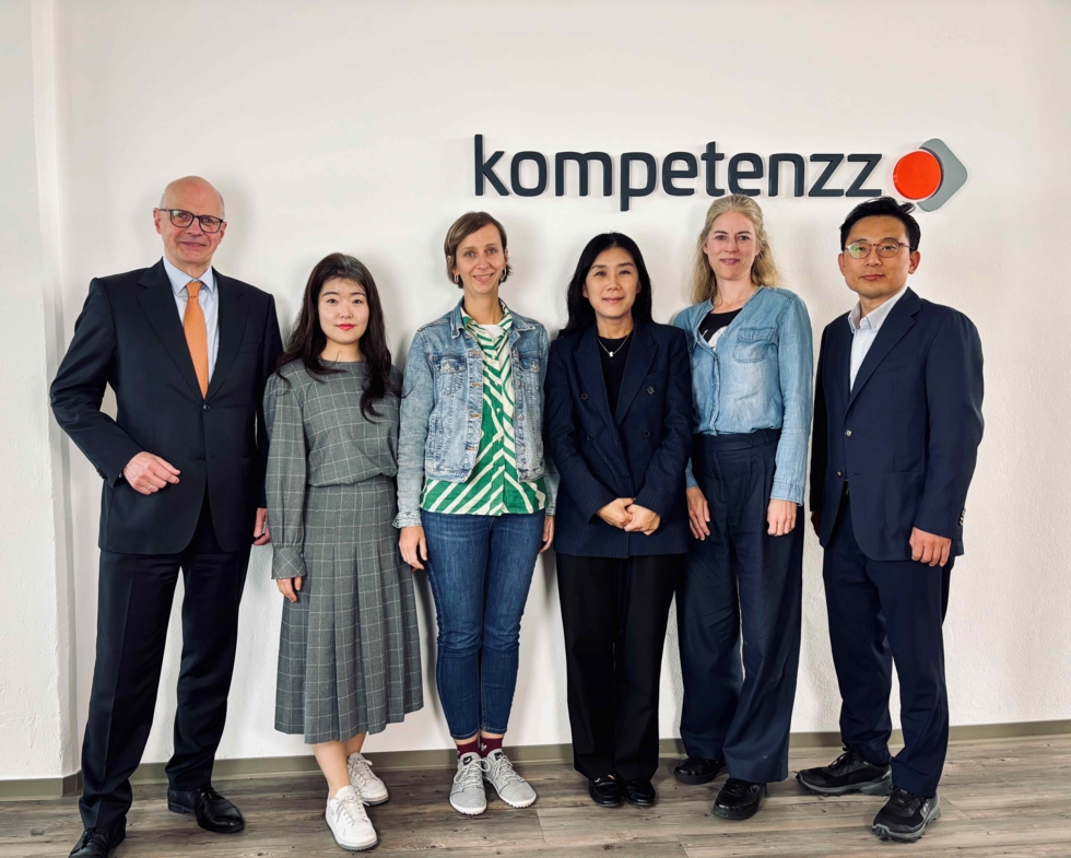 Gruppenbild beim Austausch mit südkoreanischer Delegation