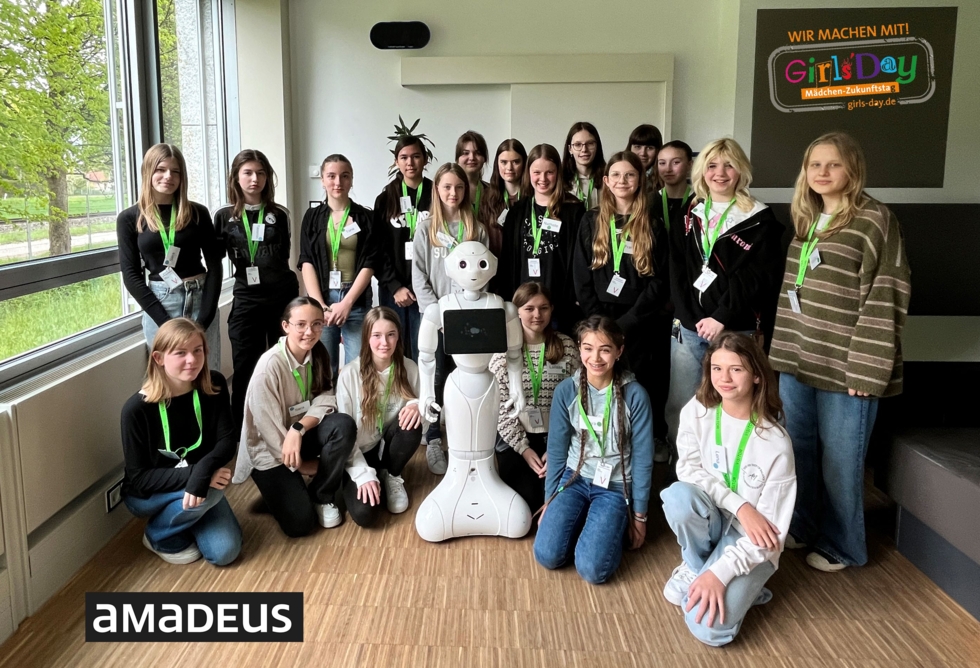 Gruppenfoto der Girls'Day-Teilnehmerinnen bei Amadeus Data Processing